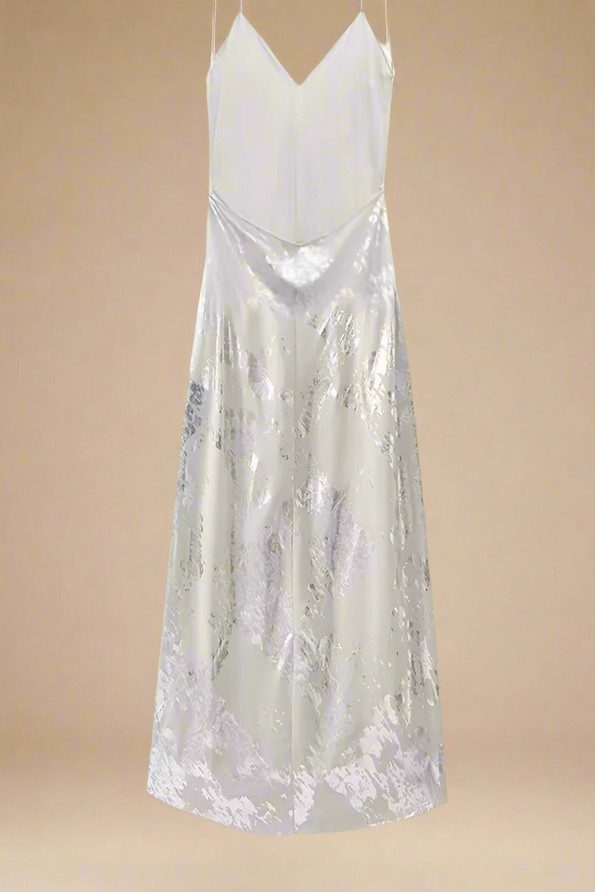 Abito da Sogno | Eleganza Setosa + Comfort Fluttuante